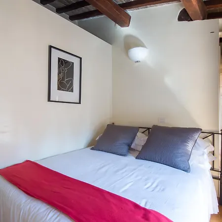 Spanish Steps Vittoria Apartment *