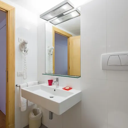 Spanish Steps Vittoria Apartment *