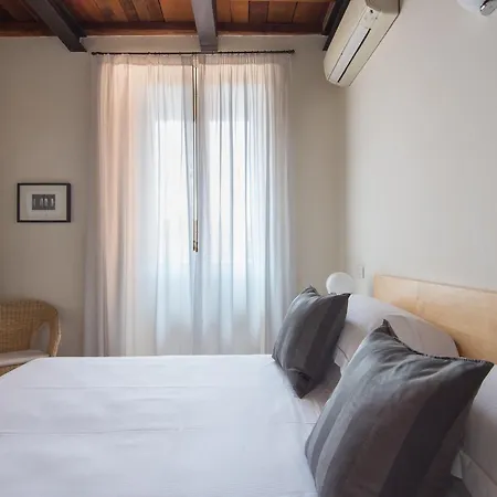 Spanish Steps Vittoria Apartamento *
